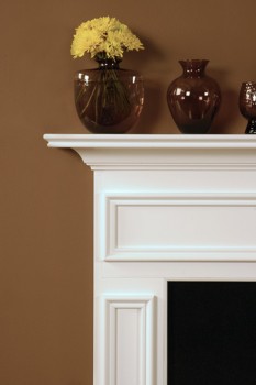 Detail image of the Danbury mantel.